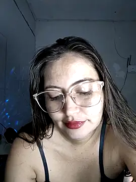 Snapshot of dani123unica chatting on October 6, 10:32 am dani123unica online show from October 6, 10:32 am