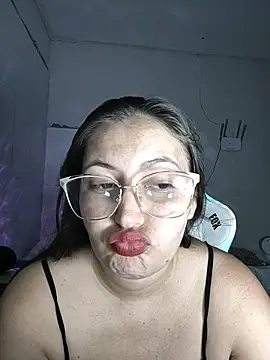 Snapshot of dani123unica chatting on October 9, 4:11 pm dani123unica online show from October 9, 4:11 pm