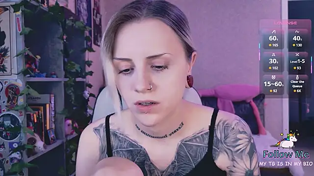 NaniMoore online show from March 14, 9:27 pm