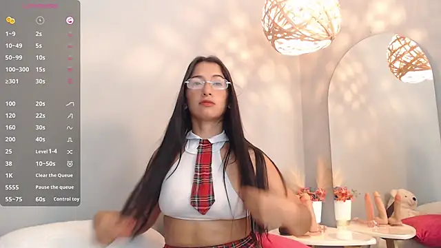 Snapshot of Thayssa_ross chatting on October 6, 3:07 pm Thayssa ross online show from October 6, 3:07 pm