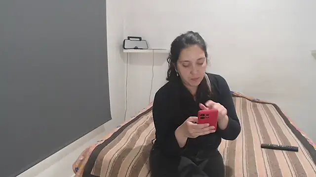 Snapshot of lulitasexy chatting on October 13, 12:19 pm lulitasexy online show from October 13, 12:19 pm