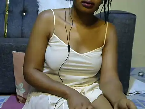 Snapshot of Sexy_Kezzy chatting on October 18, 1:58 pm Sexy Kezzy online show from October 18, 1:58 pm