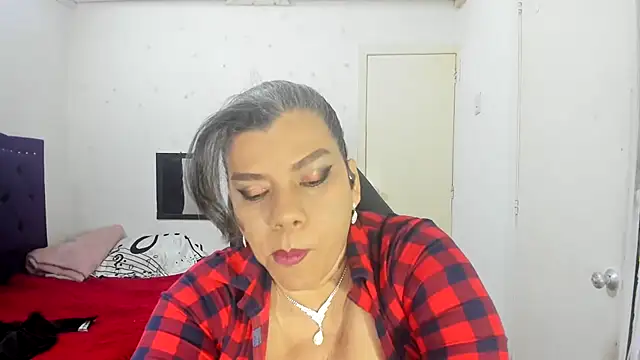 Snapshot of vikyadams chatting on October 7, 2:10 pm vikyadams online show from October 7, 2:10 pm