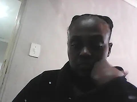 SlutyQueen32 online show from July 22, 9:21 am