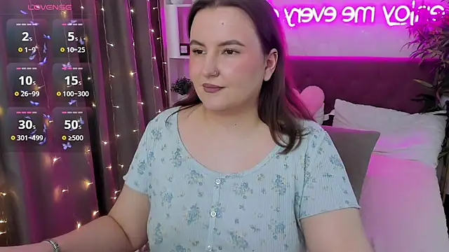 FeralPeach online show from March 19, 7:02 am