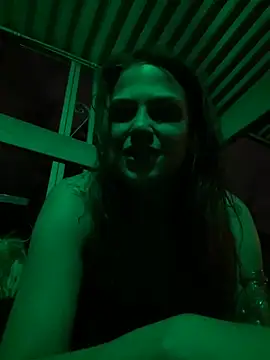 Snapshot of SafeinouterSpace chatting on September 22, 5:28 am SafeinouterSpace online show from September 22, 5:28 am