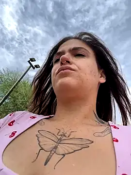 Snapshot of SafeinouterSpace chatting on October 12, 8:11 pm SafeinouterSpace online show from October 12, 8:11 pm