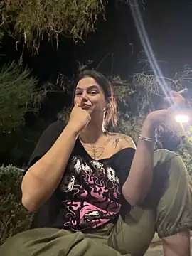 Snapshot of SafeinouterSpace chatting on September 29, 6:40 am SafeinouterSpace online show from September 29, 6:40 am