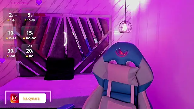 Snapshot of Queen_perla_ chatting on September 30, 12:00 pm Queen perla online show from September 30, 12:00 pm