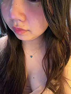 Hotellinh12 online show from May 22, 4:27 pm