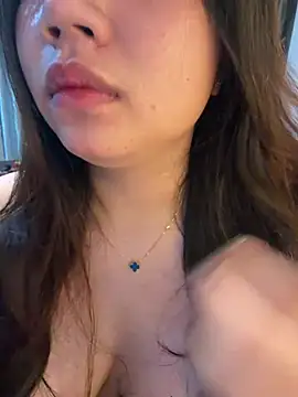 Hotellinh12 online show from July 21, 3:24 pm