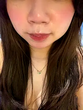 Snapshot of Hotellinh12 chatting on October 29, 5:48 pm Hotellinh12 online show from October 29, 5:48 pm