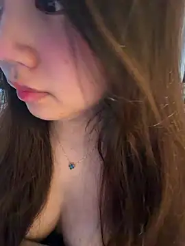 Hotellinh12 online show from June 25, 1:57 pm
