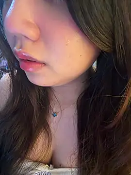Hotellinh12 online show from June 15, 3:23 pm
