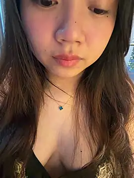 Hotellinh12 online show from July 31, 4:52 pm