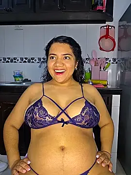 Watagatapitusberry1 online show from December 18, 11:53 pm