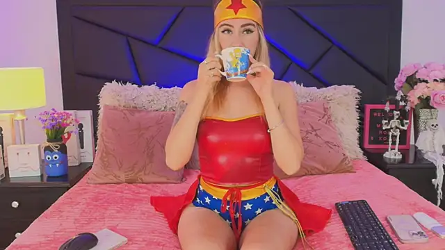 Snapshot of MaryDeniro chatting on October 15, 7:49 pm MaryDeniro online show from October 15, 7:49 pm