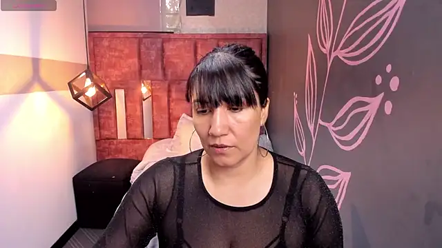 Snapshot of GiaFox_ chatting on September 29, 8:36 pm GiaFox  online show from September 29, 8:36 pm