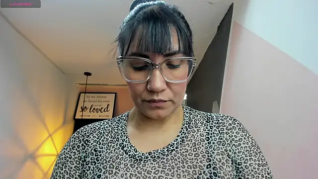 Snapshot of GiaFox_ chatting on October 19, 2:08 pm GiaFox  online show from October 19, 2:08 pm