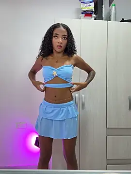 RolyLoren online show from October 23, 5:52 pm