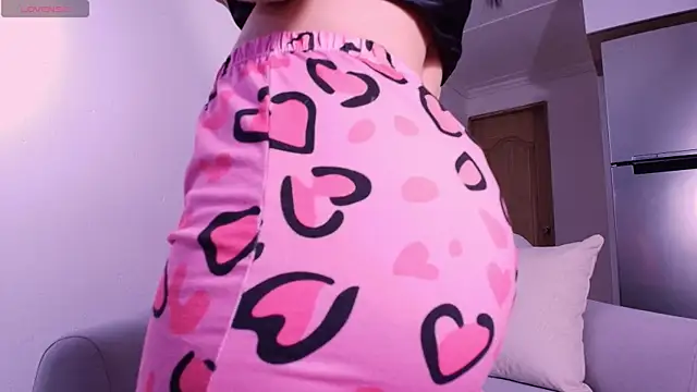 DannaHyde online show from November 12, 8:18 pm