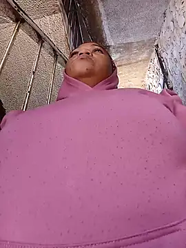 Snapshot of FreakyAngel3X chatting on October 23, 10:54 am FreakyAngel3X online show from October 23, 10:54 am