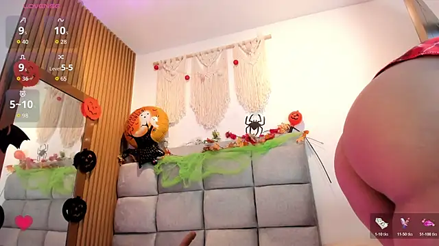 Natasha  Sccott online show from October 30, 8:21 pm