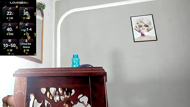 Snapshot of Jimena_Grey chatting on October 28, 7:30 pm Jimena Grey online show from October 28, 7:30 pm