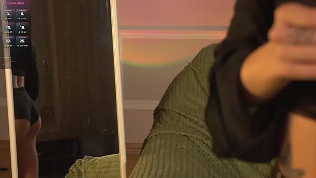 happywhores online show from November 23, 10:00 pm