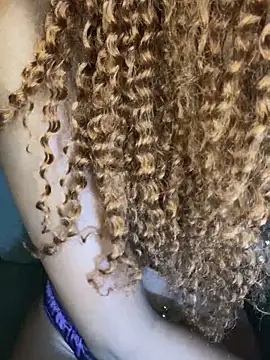 pretty maliah online show from February 21, 10:21 pm