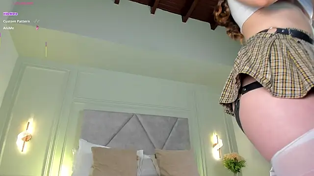 Snapshot of _Miss_Kimm chatting on October 15, 11:35 am Miss Kimm online show from October 15, 11:35 am