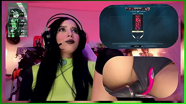 Snapshot of SweetieCloe_ chatting on October 27, 9:53 pm SweetieCloe online show from October 27, 9:53 pm