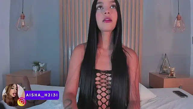 aisha h  online show from October 22, 9:53 pm