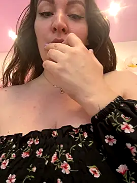 Snapshot of Nataly_cute chatting on October 30, 8:21 pm Nataly cute online show from October 30, 8:21 pm