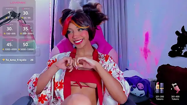 Snapshot of Miss_freydis chatting on September 21, 5:39 am Miss freydis online show from September 21, 5:39 am