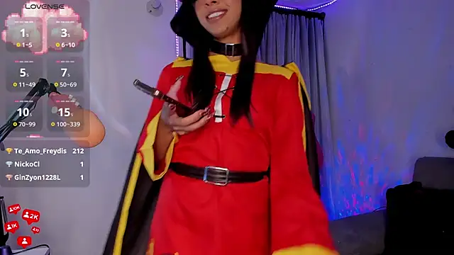 Snapshot of Miss_freydis chatting on October 28, 5:57 am Miss freydis online show from October 28, 5:57 am