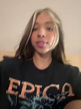 Snapshot of Miss_freydis chatting on September 27, 10:44 am Miss freydis online show from September 27, 10:44 am