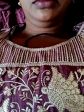 Loveliee online show from December 20, 6:50 am