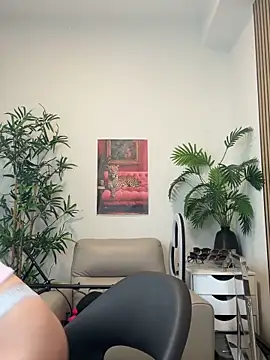 Snapshot of NattyFierros chatting on October 27, 7:41 pm NattyFierros online show from October 27, 7:41 pm