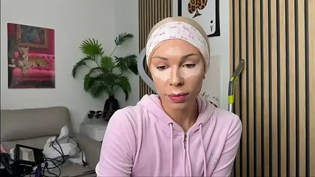 Snapshot of NattyFierros chatting on October 26, 7:31 pm NattyFierros online show from October 26, 7:31 pm