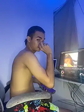 RoomExotic11 online show from October 22, 8:41 am