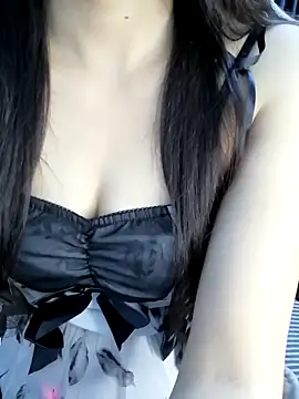 Snapshot of _Linez_ chatting on September 24, 7:35 pm Linez online show from September 24, 7:35 pm