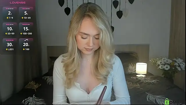 TheVanessaMaes online show from October 20, 8:12 pm