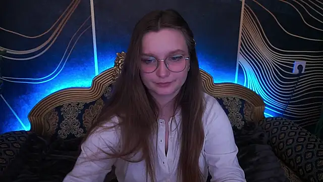 MagicPeachh  online show from November 6, 1:39 pm