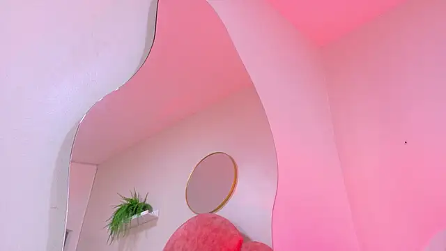 Snapshot of LilithSmith_ chatting on October 20, 11:02 am LilithSmith online show from October 20, 11:02 am