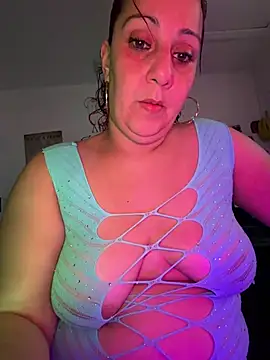 DeeLight124 online show from April 18, 5:21 am