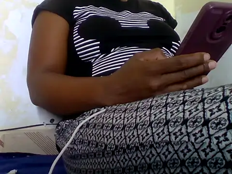 Snapshot of Hot-zeenah chatting on October 20, 6:55 pm Hot-zeenah online show from October 20, 6:55 pm