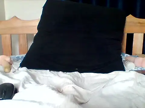 Snapshot of curvy_natallie chatting on October 6, 11:49 am curvy natallie online show from October 6, 11:49 am