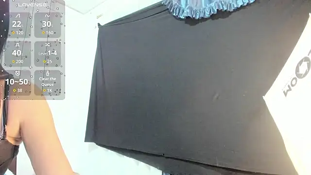 latinaStepmom online show from March 21, 12:59 am