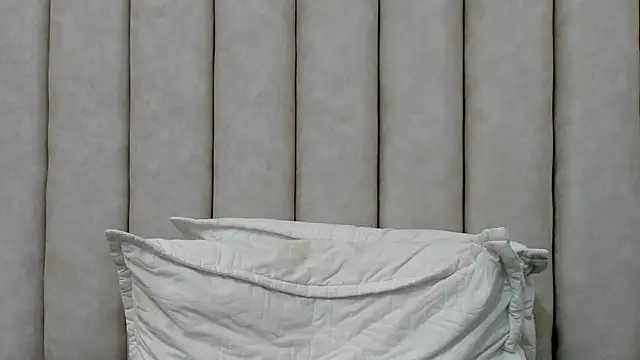 Snapshot of FreyaMoller chatting on October 24, 6:48 pm FreyaMoller online show from October 24, 6:48 pm